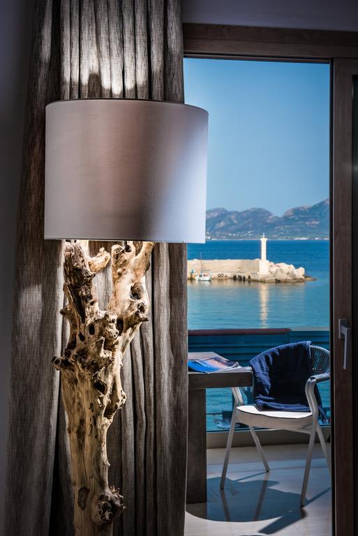 Cosmopolis Crete Suites ヘルソニソス エクステリア 写真